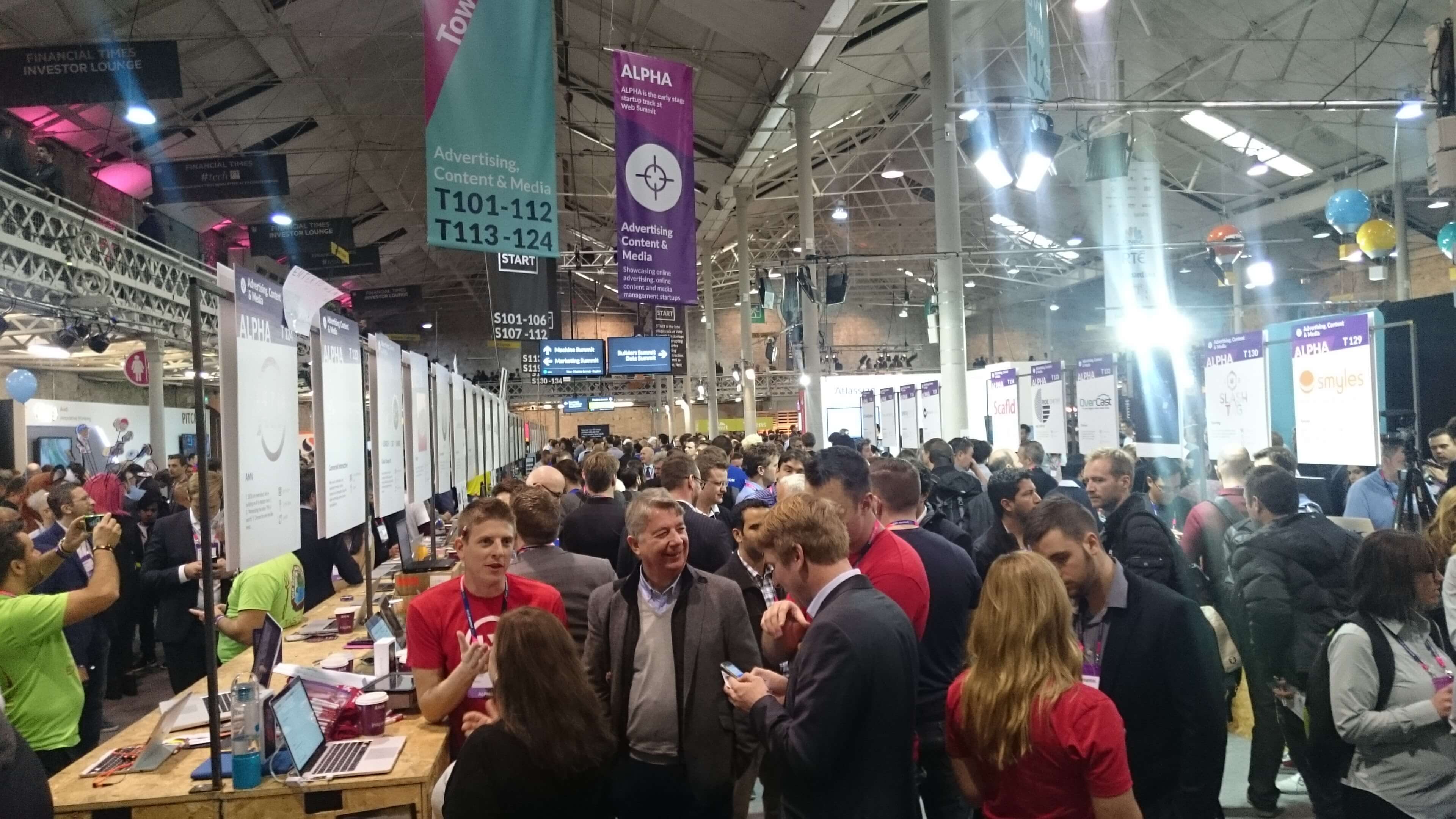 websummit-crowded